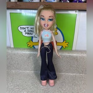 Original Y2K  Bratz Flaunt It Cloe Doll!